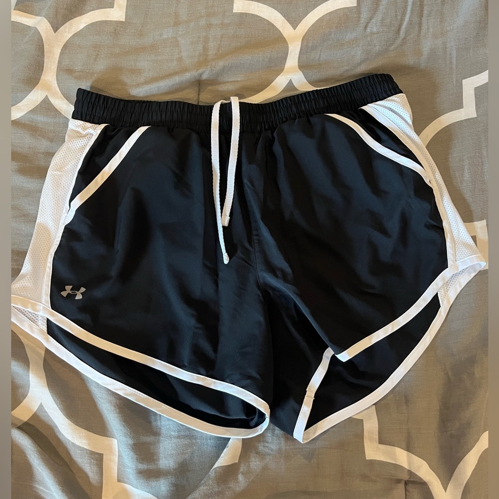Under Armour running shorts size M